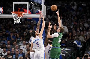 9中1！克里斯蒂：弗拉格才18岁打雷霆这很正常 我们应减轻他压力