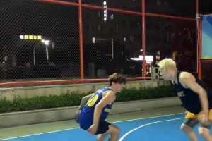 吧友们单挑能赢过他么？据说这哥们是厦门库里单打贼强