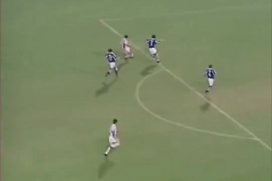 重温经典：2000年亚洲杯杨晨千里走单骑让日本球员目瞪口呆🔥